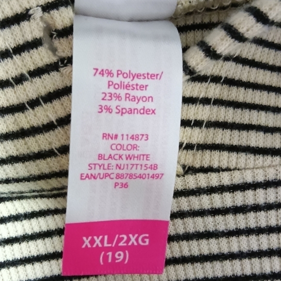 No Boundaries Striped Black and White Knit Pullover Tunic 2XL - Picture 7 of 8